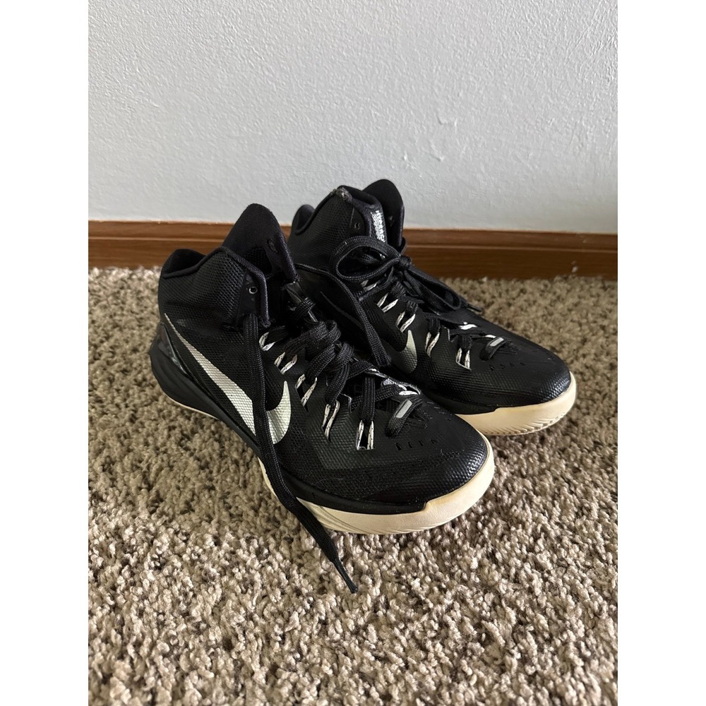 Nike Hyperdunk 2014 Boys Black White Metallic Silver Size 5‎